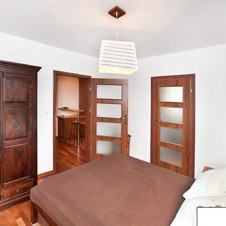 Apartman Haffnera 10 *